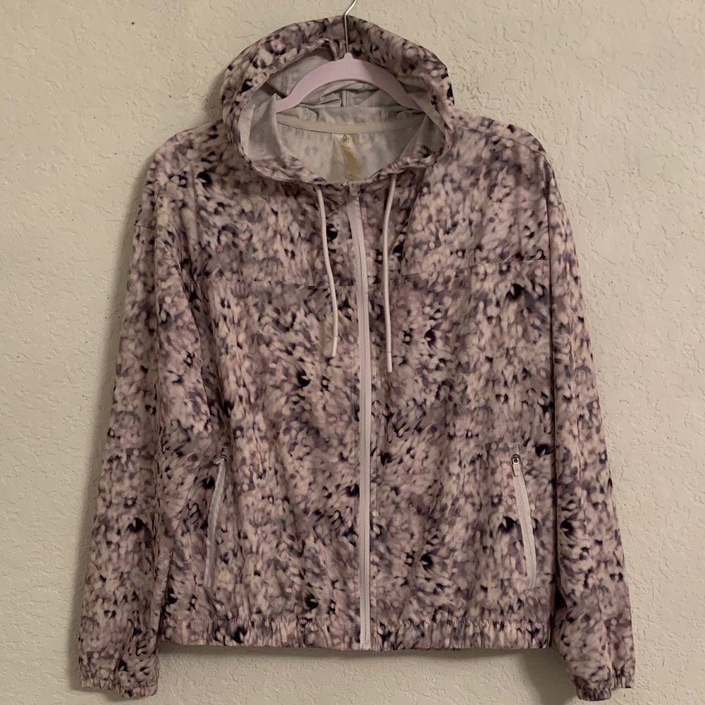 Gaiam Windbreaker Hooded Jacket Full Pockets with Zip Jacket Size M